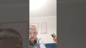 сидим дома делаем домашку пойдём гулять.