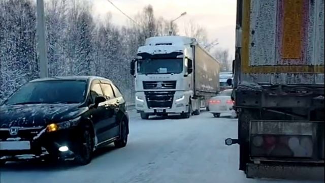 85 км пробка на трассе Байкал в - 18