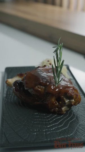 Bier House - Новогодняя рулька