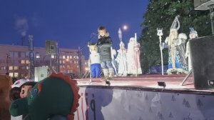 Раз, два, три - Ёлочка ГОРИ! Глава Якутии зажёг огни первой Новогодней ёлки страны