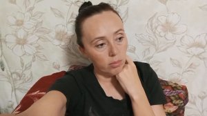 Сколько живём в нашем доме.Сынок починил ручку у стола.