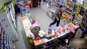 @Kate Party, @Санёк Games, @кулгай и @Фанта разгромили магазин «Ипьёсана» (мем)