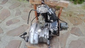 Запуск старинного двигателя пошёл не по плану!