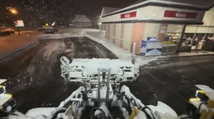 Начался сезон. Пора чистить снег! Чистим снег на VOLVO