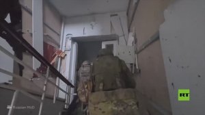 لقطات من أعمال قتالية للقوات الروسية أثناء تحريرها مدينة كراسنوارميسك