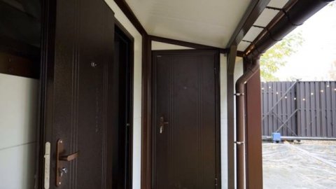 Гараж и хозблок в стиле дома | Когда сэндвич-панели становятся архитектурой