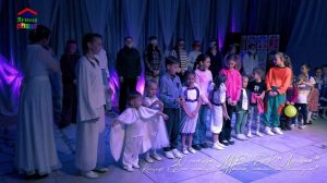 "Мама, мамочка, мамуля" - праздничный концерт посвящённый Дню матери.