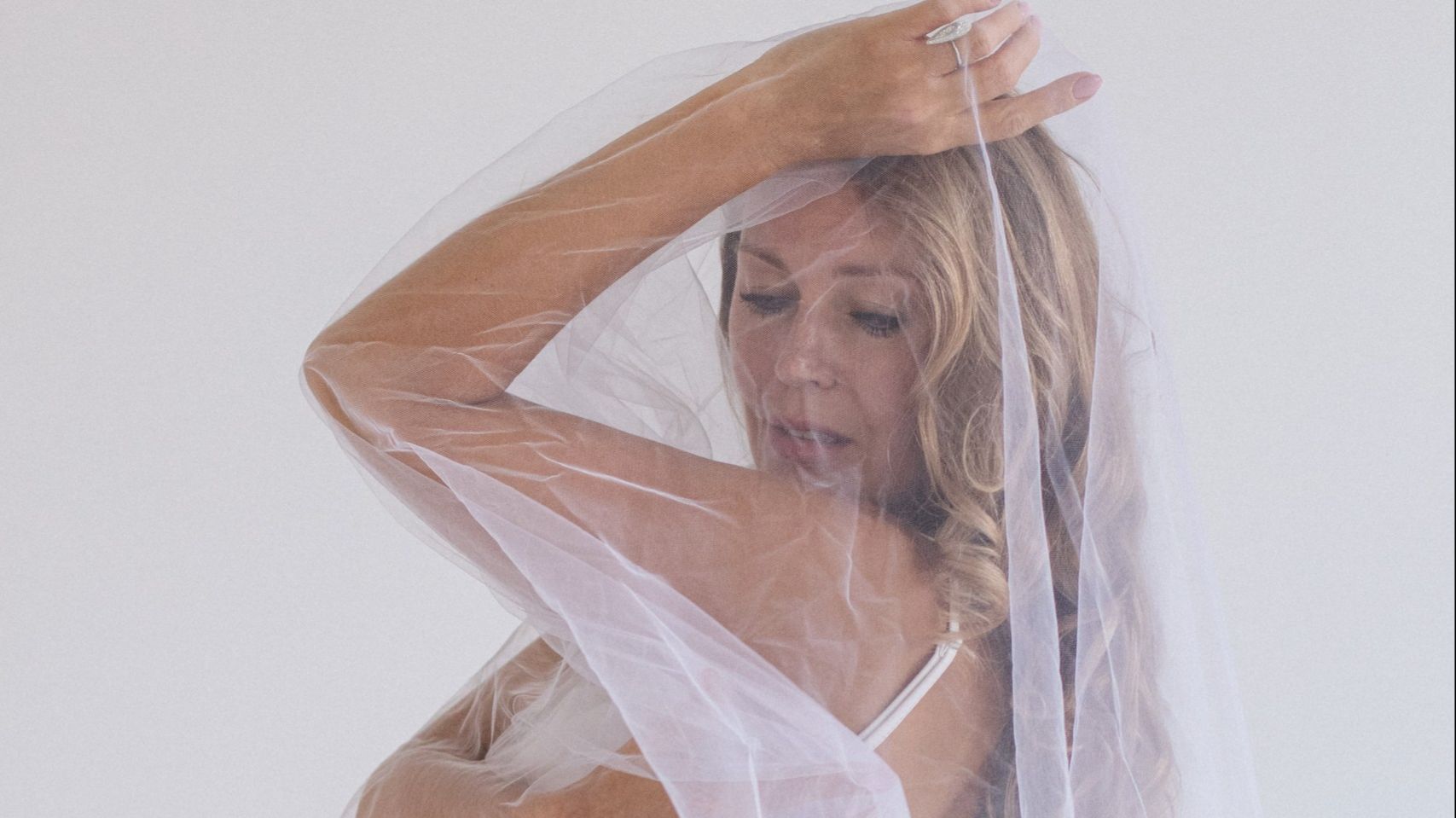 Медитация "Твоя особая Женственность"! Прикоснись к себе настоящей... смотреть онлайн