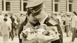 2. Офицерские жены. Стихи Евгения Долматовского, вокал suno.com. ( travinavto)