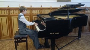 Донских Леонид.12 лет. 4 класс. Г. Свиридов - Старинный танец. Из цикла "Альбом для детей"