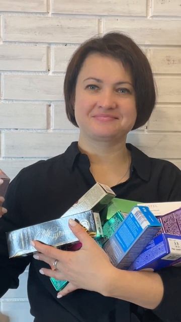 СДЕЛАЕТЕ МНЕ МОДНУЮ СТРИЖКУ И ОКРАШИВАНИЕ?