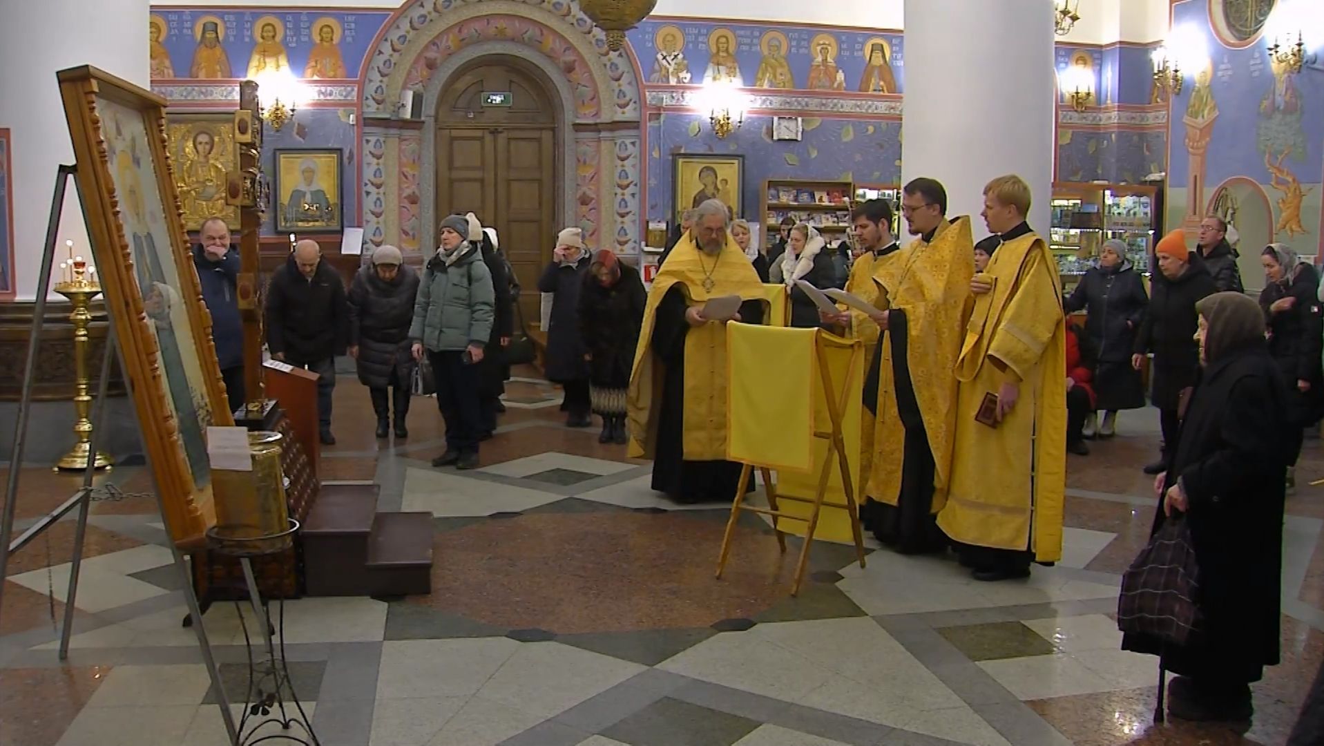 В Преображенский собор прибыли святыни смотреть онлайн