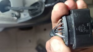 подключение фаркопа на Volkswagen Caravelle  .mp4