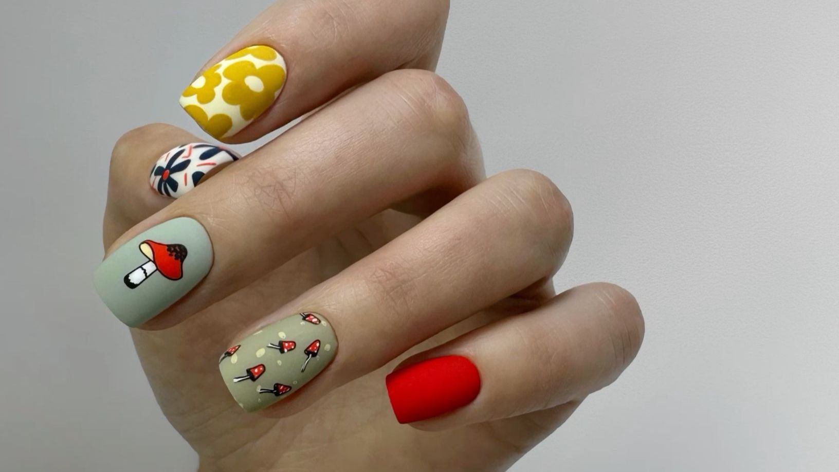 Дизайн ногтей | ФОТО красивого маникюра смотреть онлайн