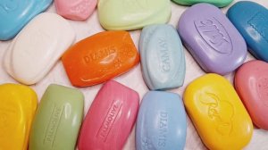 АСМР ШУРШАНИЕ. РАСКЛАДЫВАЮ КРАСОЧНОЕ МЫЛО. ШЕЛЕСТ УПАКОВКИ!