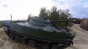 Новую партию БМП-3 Министерству обороны передал холдинг "Высокоточные комплексы".