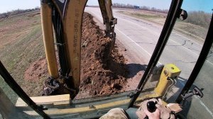 Как копать траншею вдоль склона