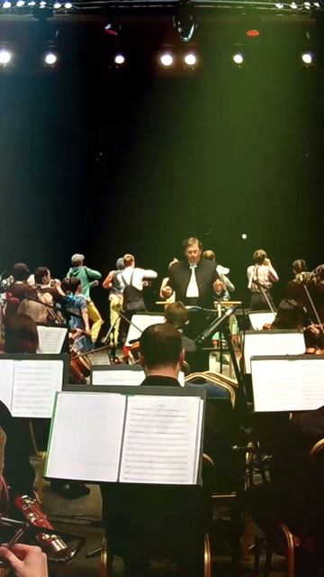 Премьера! Волшебники двора, Симфонический оркестр и детский хор