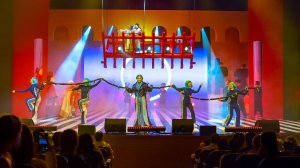 Югорский мюзикл «Летучий корабль» представили в Москве