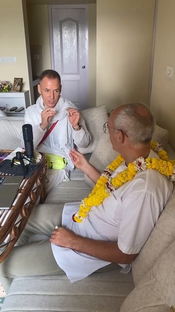 🌸 Радость Служения в Святой Дхаме! 🌸 смотреть онлайн