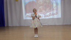 Выступление Софочки. Подарила всем мамам песню.