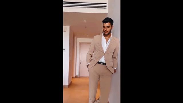 SIMPLE (Black White Sky) - Свой стиль (Official Video)