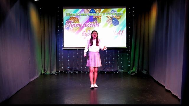 Стихотворение "Мам, отведи меня в детство", авт. Ирина Самарина-Лабиринт - чтец Дондукова Елизавета смотреть онлайн