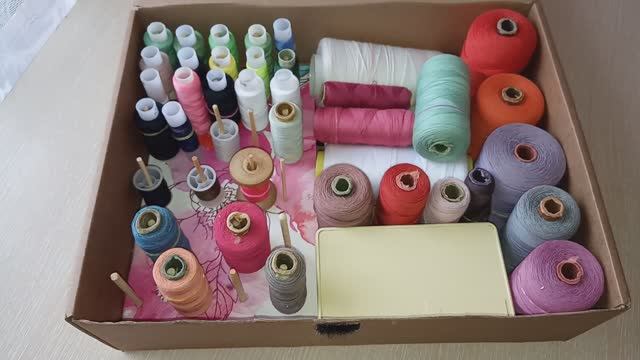 Органайзер для швейных ниток ИЗ ОБЫЧНОЙ КОРОБКИ смотреть онлайн