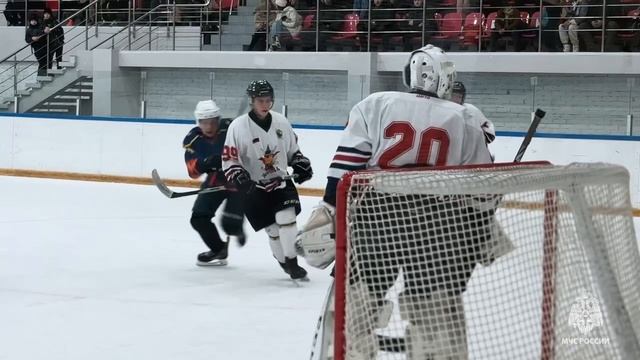 «ИСКРА» зажгла на ОГНЕННОЙ ШАЙБЕ! смотреть онлайн