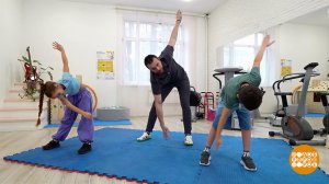 "Мельница" - разминка для позвоночника. Доброе утро. Фрагмент выпуска от 02.12.2025