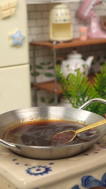 Приготовила самую маленькую Cola-Cola в мире 😋 Мини Кухня