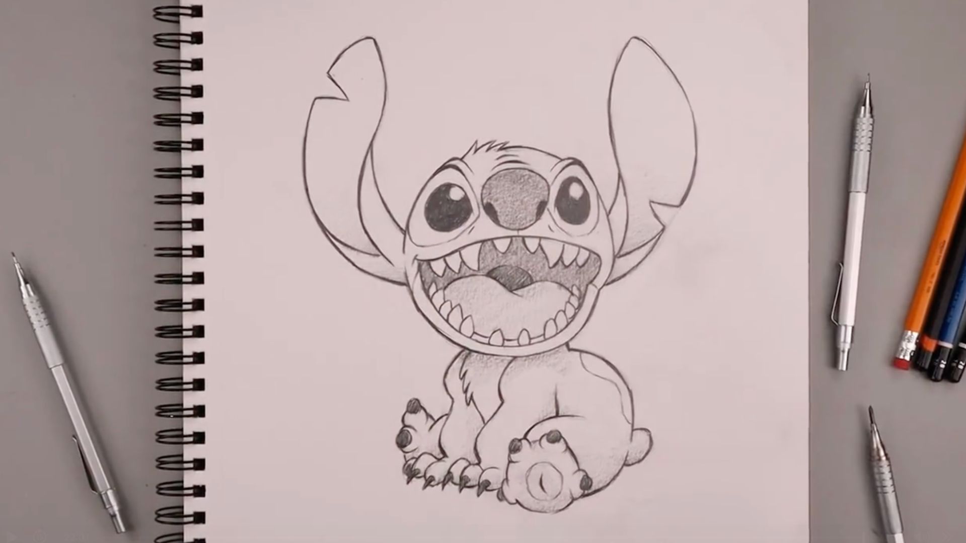 Как нарисовать Стича карандашом