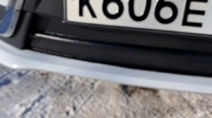 Лада веста, всем  нужно ставить ! Зимняя защита радиатора и брызговики передние задней  арки.