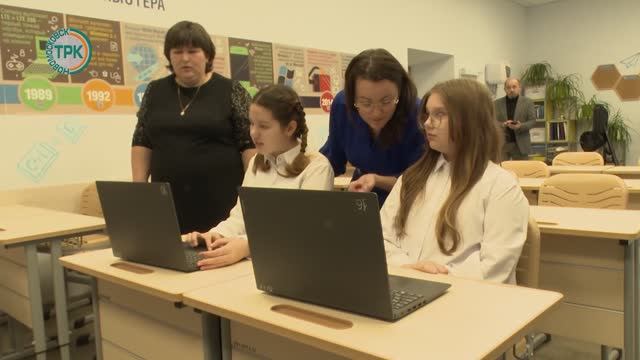 Новомосковские школьники победили в престижной IT-олимпиаде смотреть онлайн