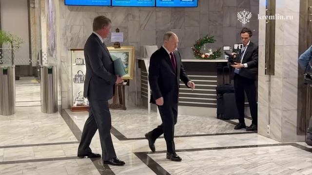 Президент отвечает на вопросы представителей СМИ