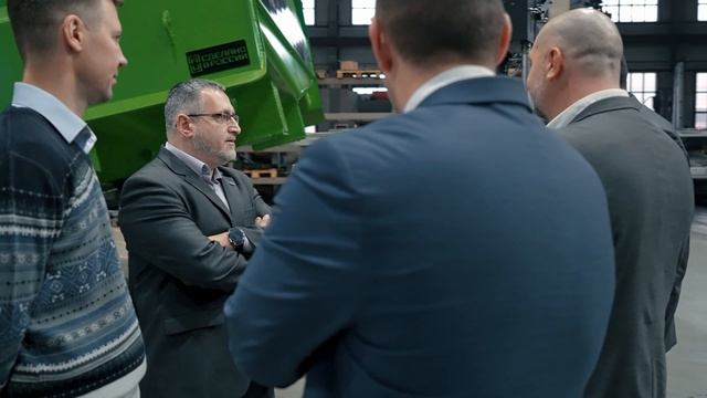 Северсталь и НовосибАРЗ представили кузов для карьерного самосвала и полуприцеп-автовоз