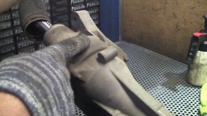 Audi A4. Что стучит в электромеханической рулевой рейке.