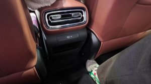 Geely Emgrand 2026 года - Видео с экстерьером и интерьером