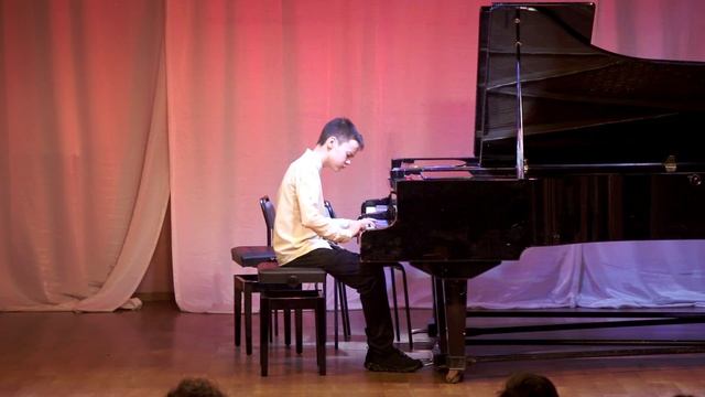 14 Ф. Шопен «Прелюдия ми минор», исп. Агафонов Арсений (Зяблецева А.С.) смотреть онлайн