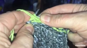 Вяжу СЛЕДОЧКИ тапочки, новая модель. Двумя спицами с одним швом.Двумя спицами.