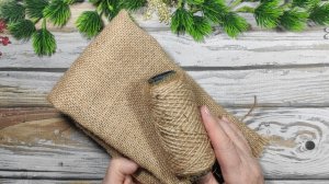 Ёлочка из мешковины и джута своими руками. НОВОГОДНИЕ поделки своими руками.