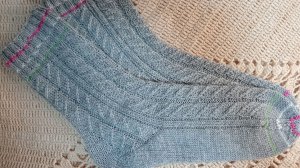 СП "Носочная коробочка-5" с Еленой Велиной. Отчёт за ноябрь. Тема "Носочки с изюминкой".