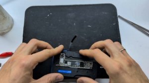 iPhone 13 нет WiFi/BT