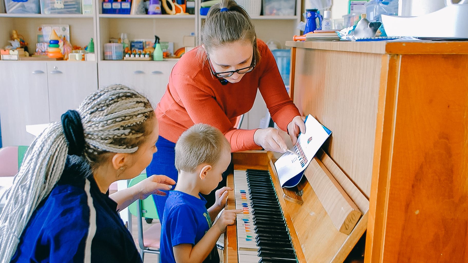 НАЧАЛ ПОНИМАТЬ И СЛУШАТЬСЯ МАМУ!