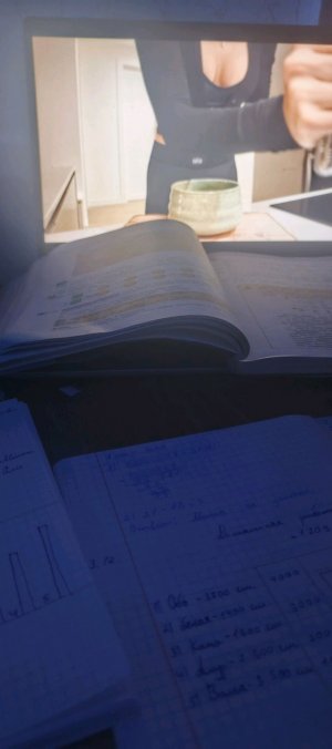 Делаю дз заходи ко мне