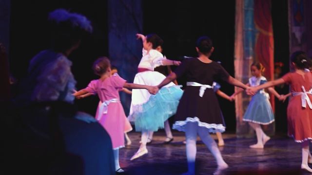 Щелкунчик школы балета Матрешки в Муниципальном театре Туниса. 02.12.2025