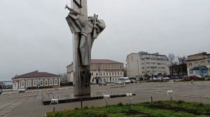 #памятник на площади плбеды