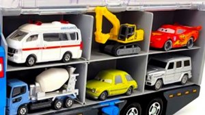 Машинки летают и прыгают! Развивающие мультики Машины помощники. Мультфильмы про машинки