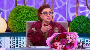 "Он к вам клеится" - Роза Сябитова сосватала жениха одинокой подруге невесты