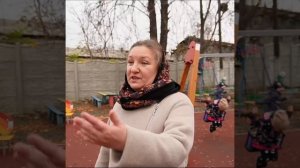 Воспитатель шахтерского детсада поблагодарила сахалинцев за ремонт детской площадки